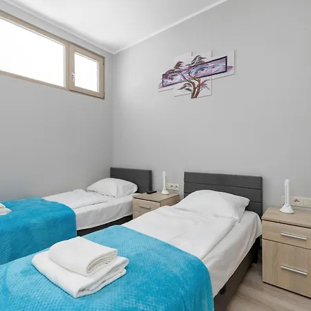 Apartment Dajax - Kort Tenisowy, Basen Zewnetrzny, Plac Zabaw Pobierowo